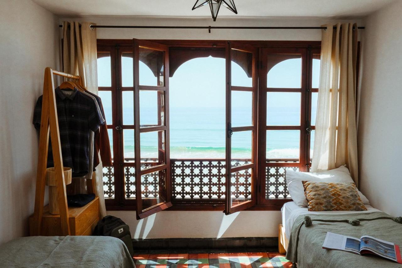 Ostello Hashpoint Surf Camp Taghazout Esterno foto